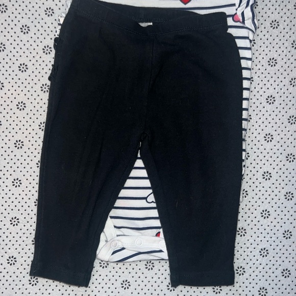 🛍 CUTE LITTLE GIRLS OUTFIT SIZE 6 MONTHS  🛍 - Picture 4 of 7